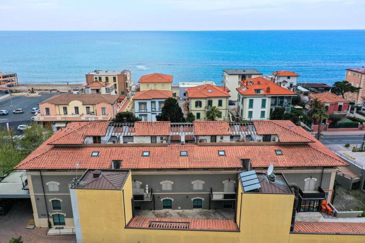 Casa Myconis 68Mq A Due Passi Dal Mare Di San Vincenzo Lejlighed Eksteriør billede